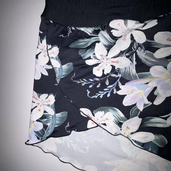 Athleta Black & White Tropical Floral Swim Shorts Swimsuit Bottom Size Large - Picture 2 of 8